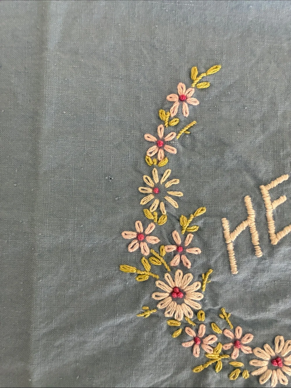 Vintage linens pair